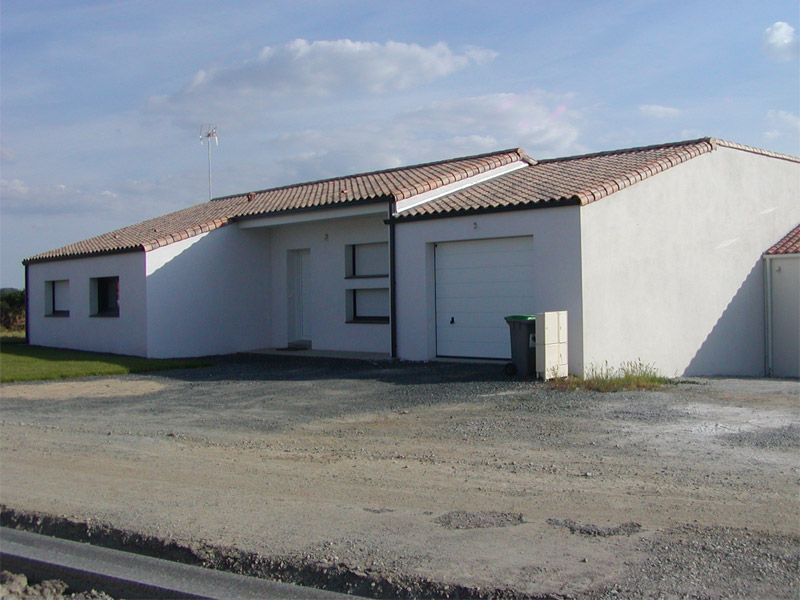 Maison neuve - Saint Georges de Montaigu - 85